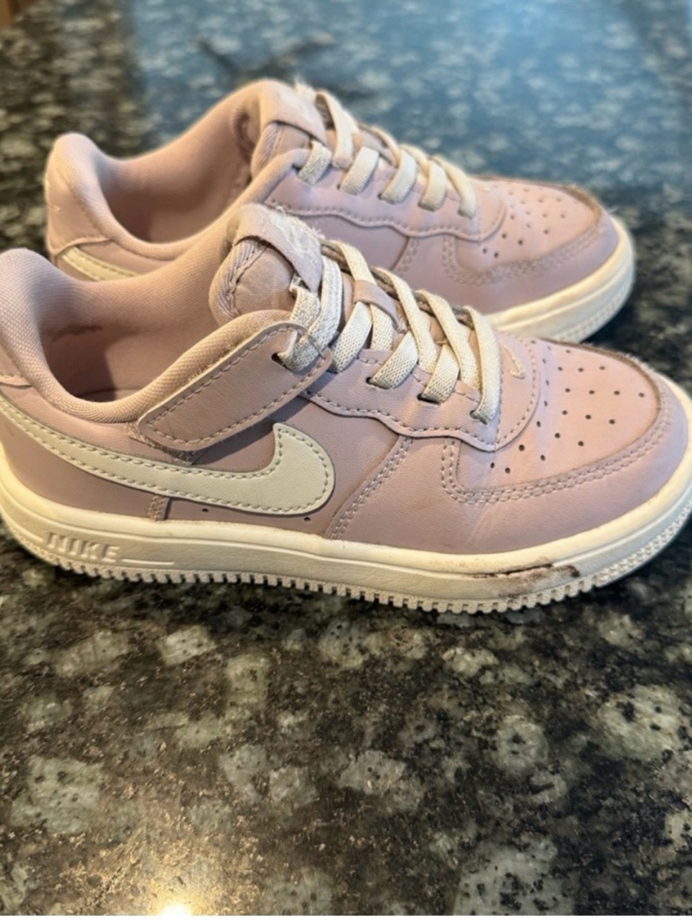 Nike Kids' Lavender Air Force 1’s